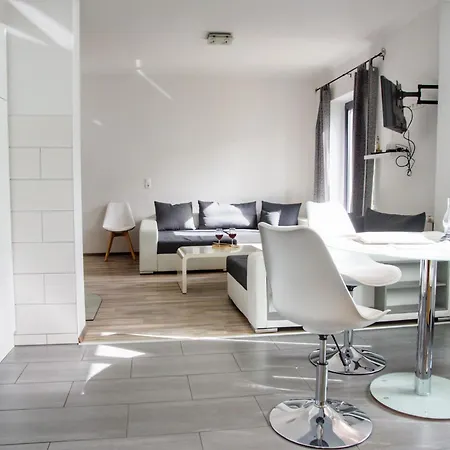 Mit Terrasse By Interhome Mönkebude